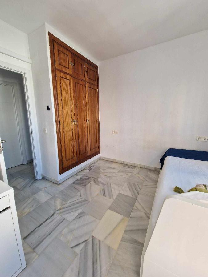 3 Rooms Con Parking Y Terraza En C Marmoles Малага Экстерьер фото