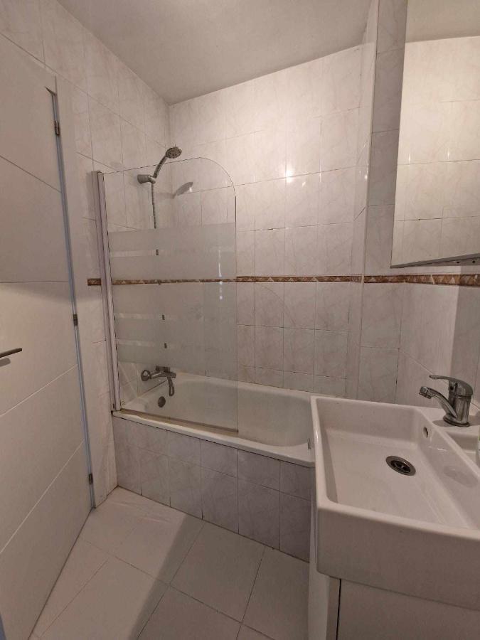3 Rooms Con Parking Y Terraza En C Marmoles Малага Экстерьер фото